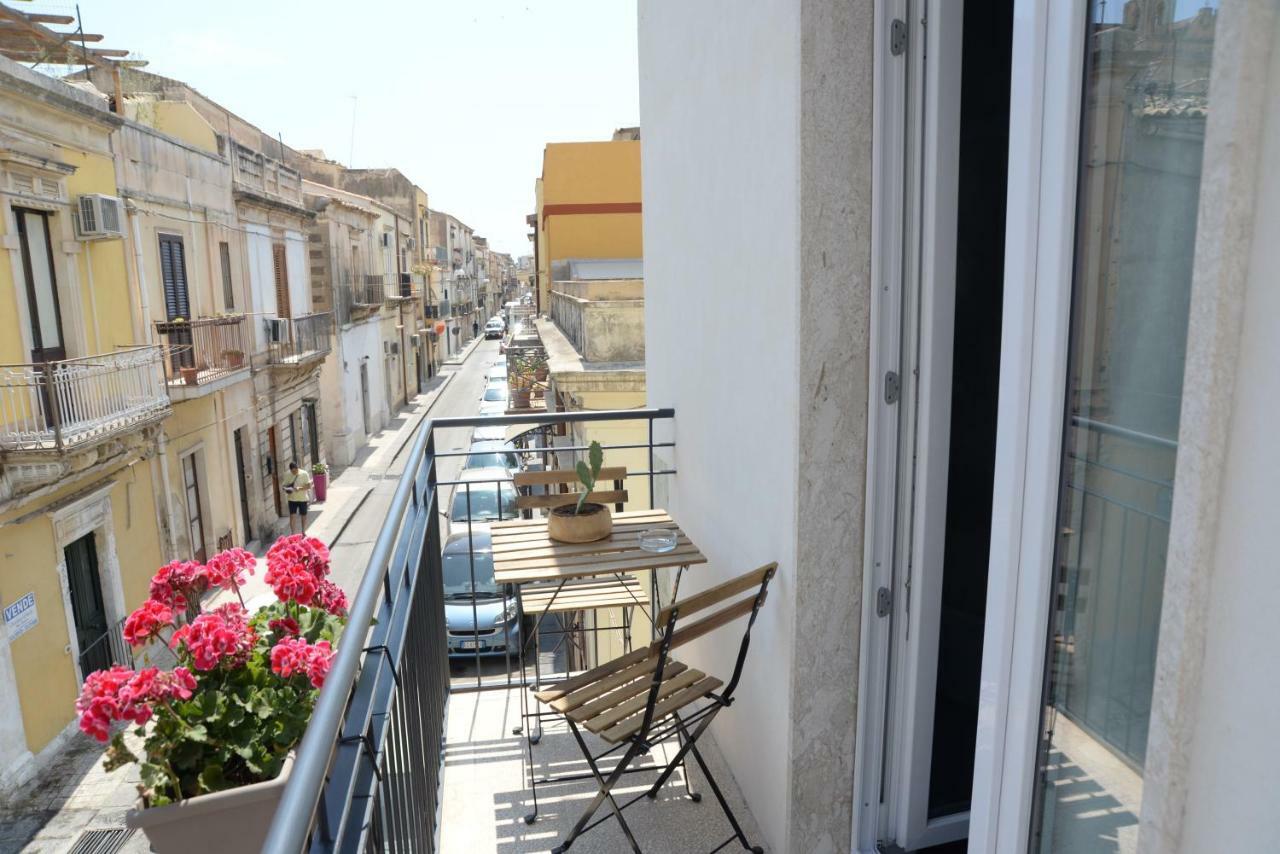 Barock Bed and Breakfast Noto Buitenkant foto